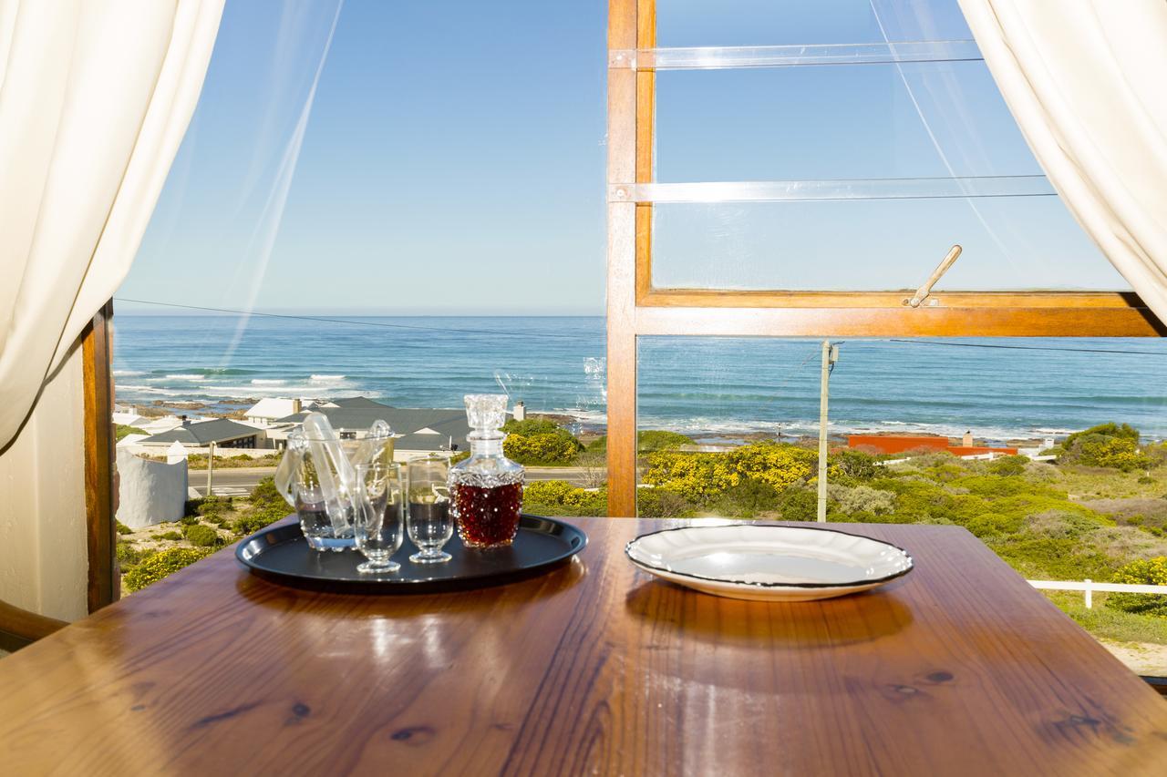 Oceanview Guesthouse Struisbaai Ngoại thất bức ảnh