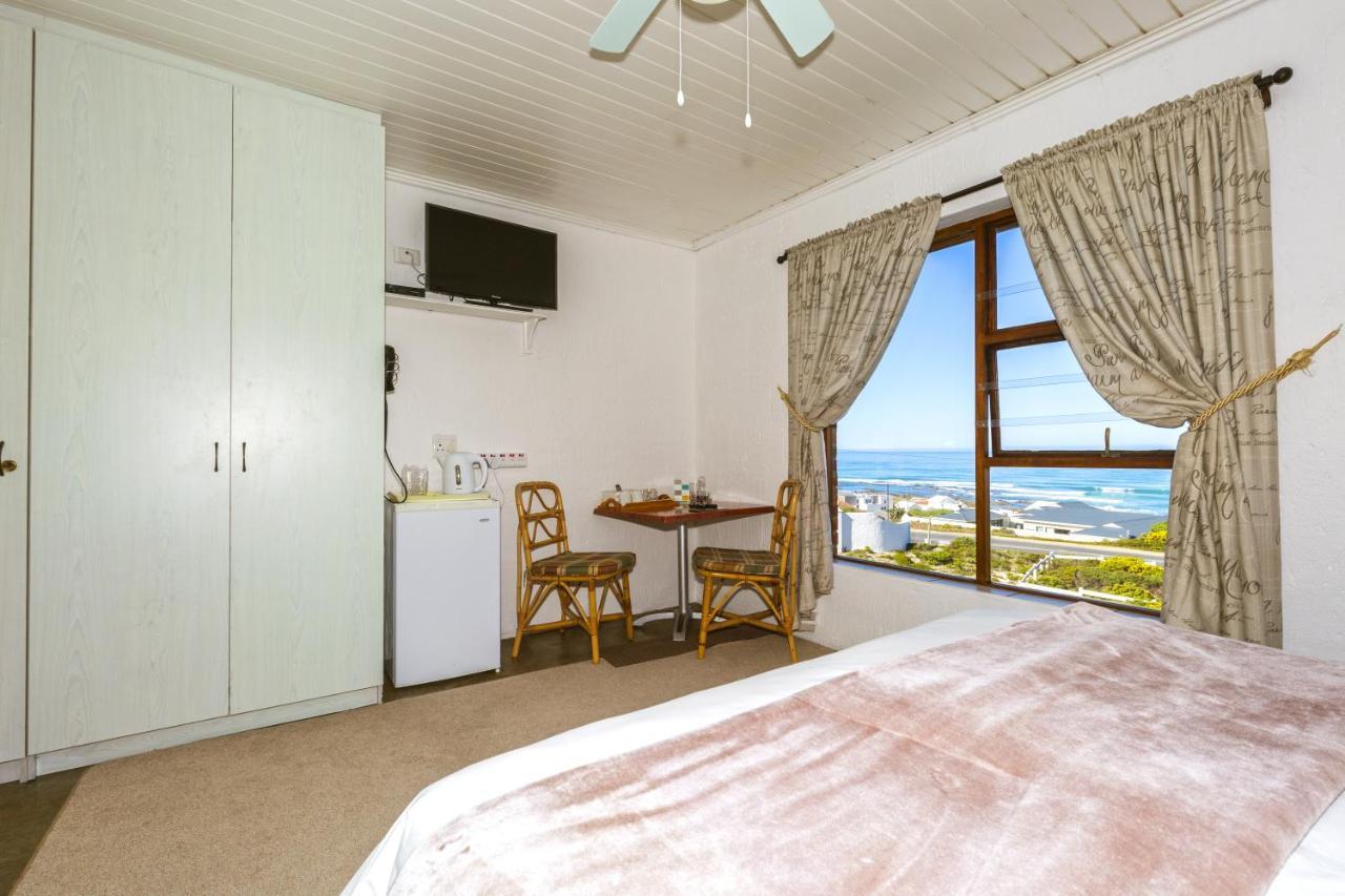 Oceanview Guesthouse Struisbaai Ngoại thất bức ảnh